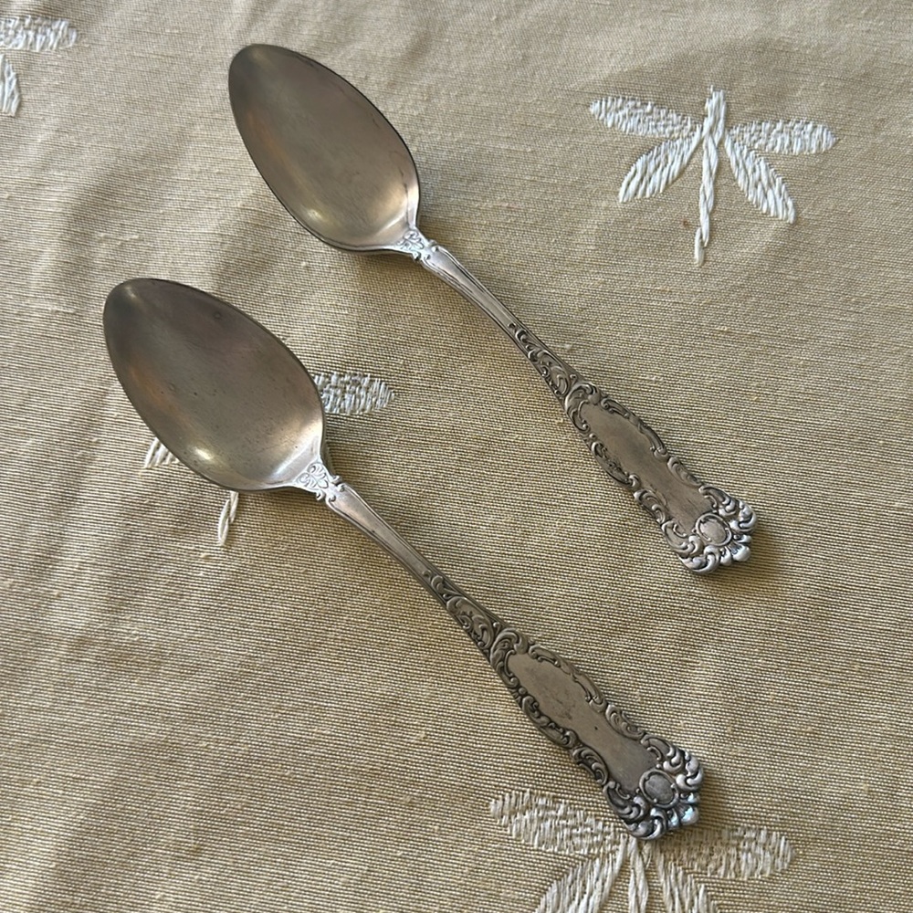 Pair of 2 Vintage WM Rogers & Son AA 1901 Oxford Teaspoons / Tea Spoons.